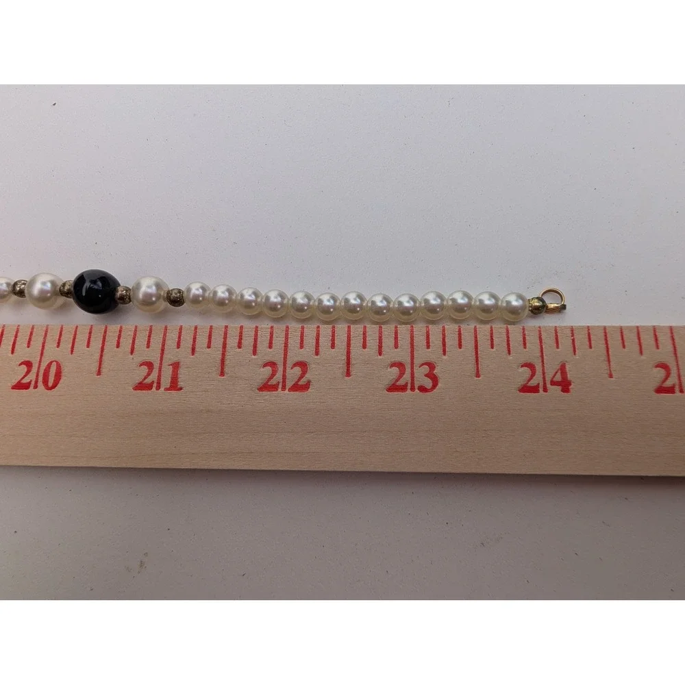 Vintage Faux Pearl Necklace Black White Graduated Beaded Gold Tone Clasp 24 Inch